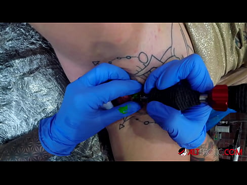 ❤️ Äärimmäisen tatuoitu hottie Sully Savage sai tatuoinnin klitorikseen Pornovideo at fi.safehaus.top ❤